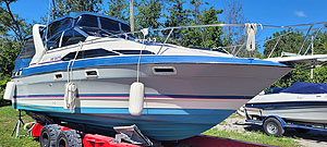 1989 Bayliner 2655 for sale in the Fenelon Falls area  of Ontario, Canada.